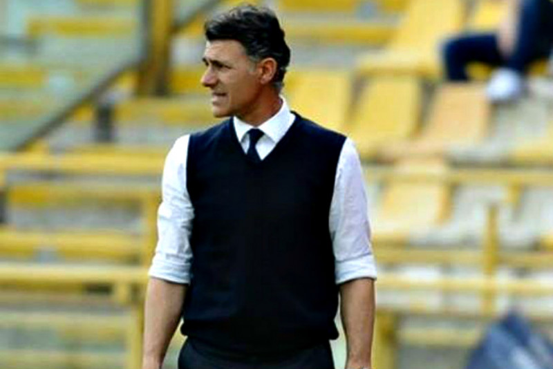 Catania, Pellegrino: “Lucarelli al momento resta il nostro allenatore. Programmi del club, scadenze e calciatori...”