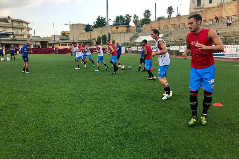 Catania: altra doppia seduta, esercitazioni tattiche per reparti e sessioni di possesso palla