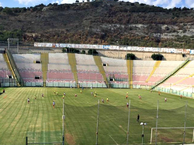 Messina: stage per giovani calciatori allo stadio 'Scoglio'