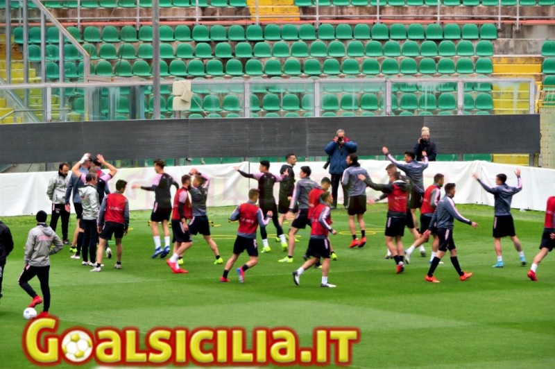 Palermo: continuano gli allenamenti in vista del Verona, Salvi riprende a correre in gruppo