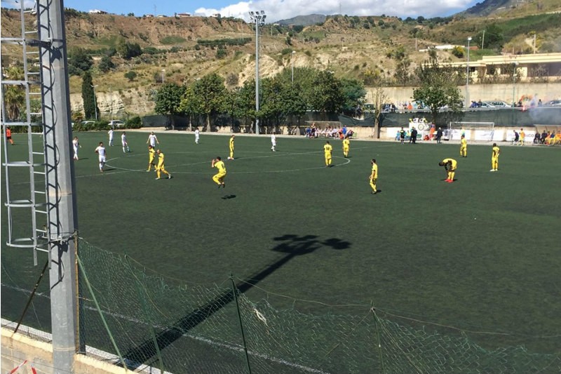 Biancavilla sconfitto 1-0 in Calabria, il primo round va alla ReggioMediterranea -Cronaca e tabellino