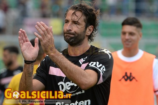 Palermo: infortunio per Sforzini, frattura al naso per il centravanti
