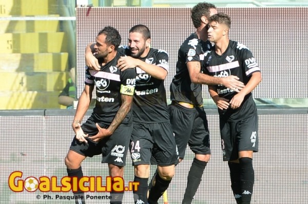 Palermo, Santana: ”Rinunciamo al premio promozione, 200 mila euro rimarranno al club, 50 mila andranno in beneficenza”