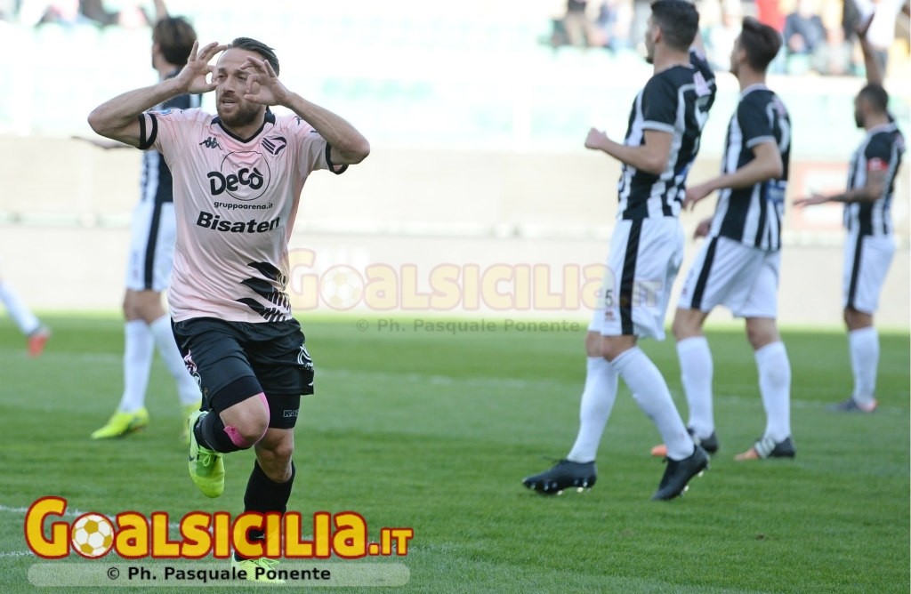 Palermo, Floriano: “Nuovo allenatore e modulo diverso? Sarebbe assurdo preoccuparsi. Riportare tra i pro i rosa e il Bari...”