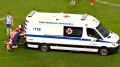 Curiosità: giocatori costretti a spingere l’ambulanza fuori dal campo, momento TRAGICOMICO (VIDEO)