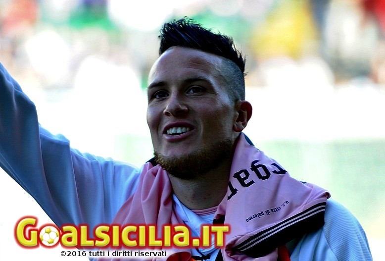 Curiosità ex Palermo: Morganella incontra tifosi rosa e viene messo fuori squadra dal Padova