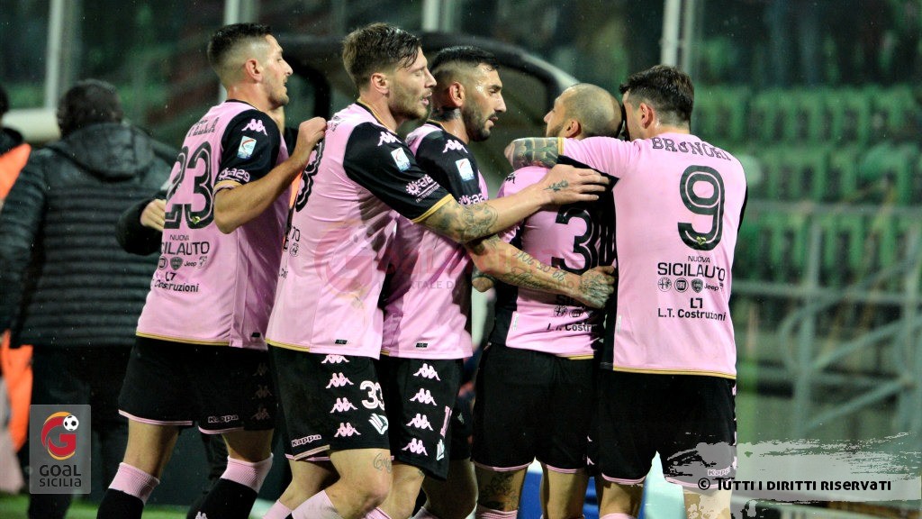 Palermo, tre gol e quattro legni: superata una Vibonese modesta-Cronaca e tabellino