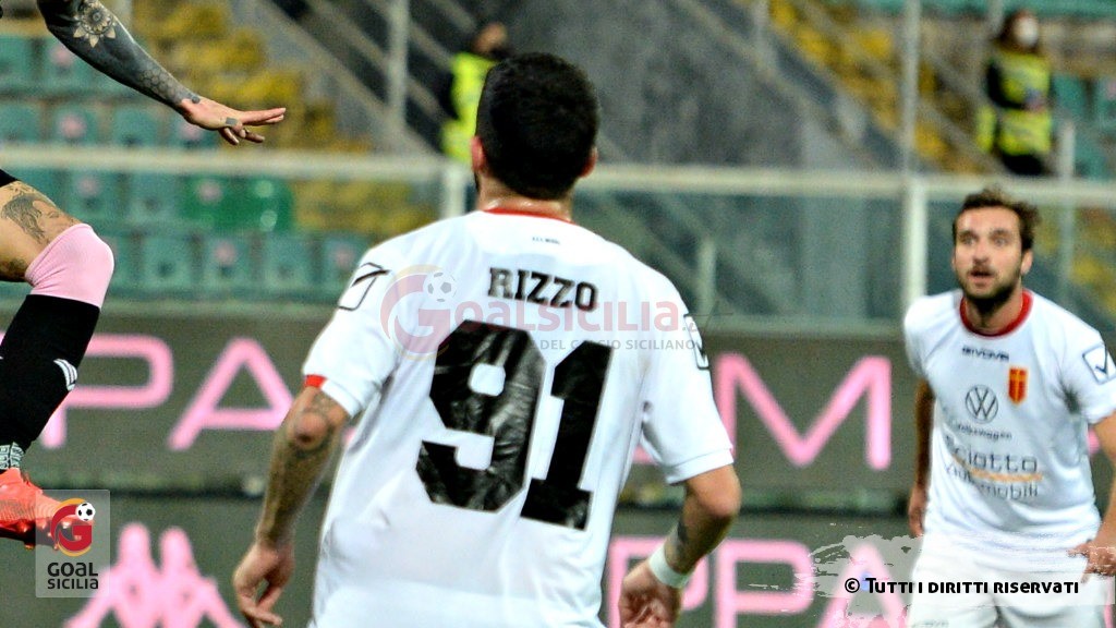 Messina, Rizzo: “Dedico il gol di domenica scorsa all’intera città. Futuro? Mi piacerebbe restare qui”