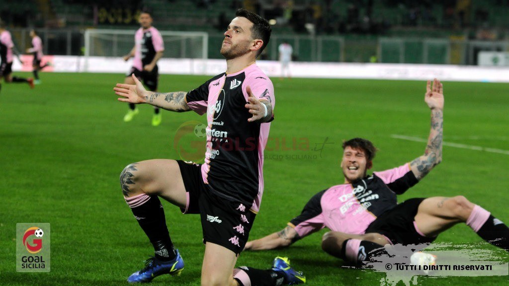 Palermo, coraggio e cuore: rimonta e vittoria sul campo dell’Avellino-Cronaca e tabellino