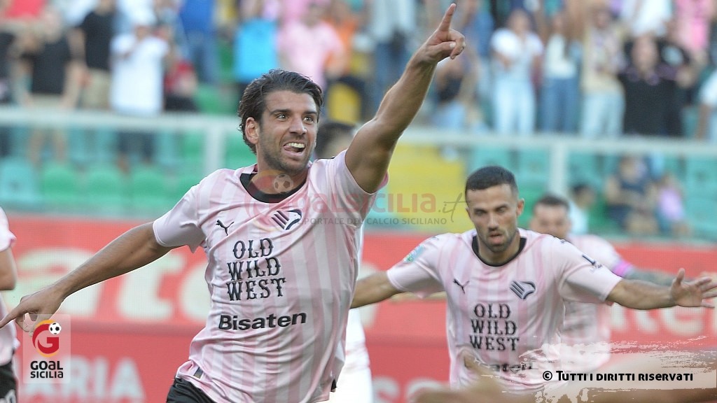 Palermo, Ceccaroni: “Col Bari una delle nostre migliori partite, col pubblico ci siamo trascinati a vicenda”