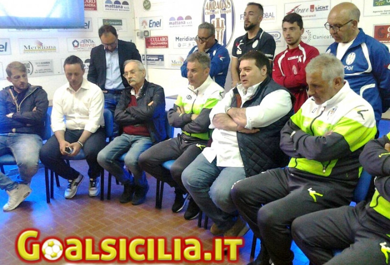 Di Napoli si commuove in conferenza: ‘’Anno qui stupendo, contro Juve Stabia ci vuole ciliegina su torta’’