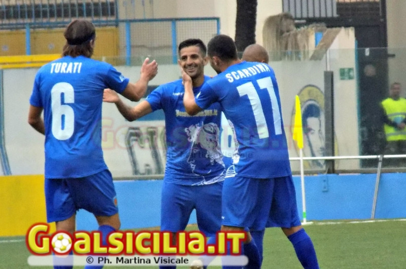 Siracusa, tutti i gol di Lele Catania in azzurro. Il numero 10 “Non è un addio, solo arrivederci” (VIDEO)