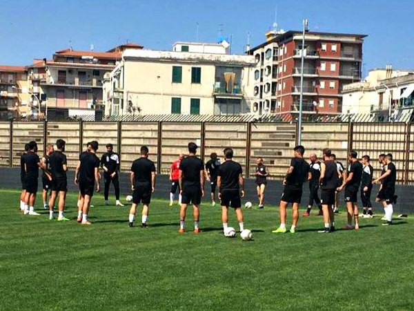 Sicula Leonzio: la squadra prepara il play off contro il Cosenza