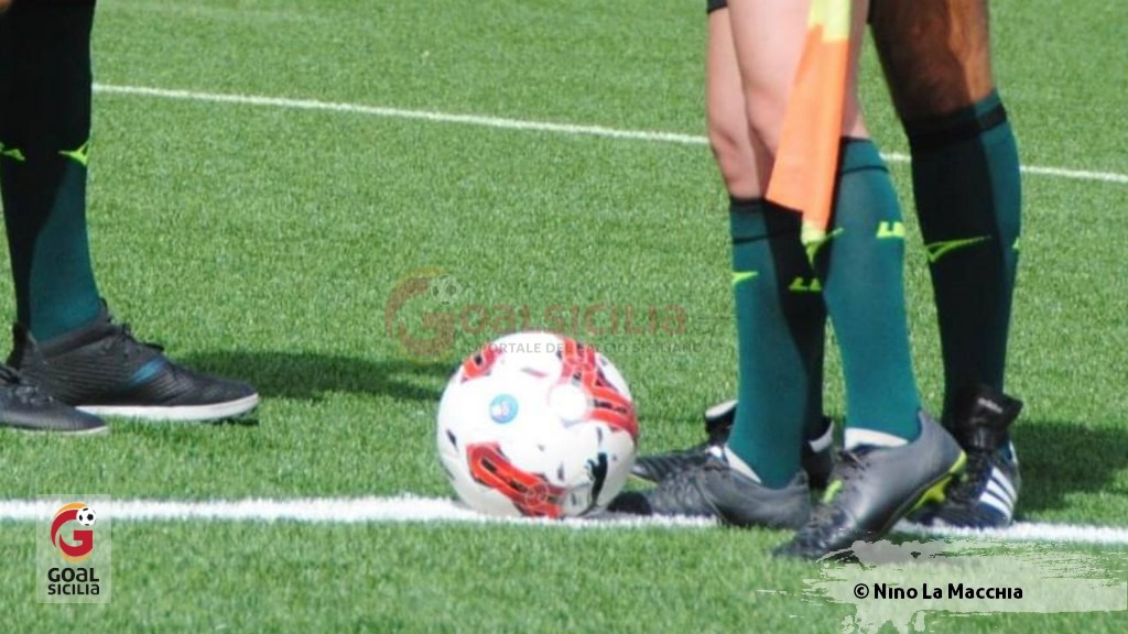 Serie D: tutti in campo domenica, la sera il big match Trapani-Siracusa-Programma 34^ giornata, arbitri e classifica